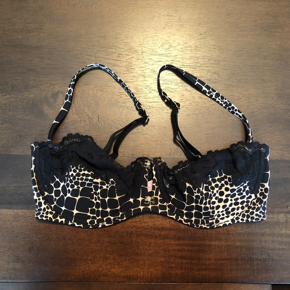 Victoria's Secret Very Sexy Push up wo Padding 36D